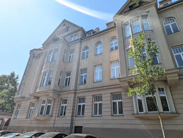 Verfügbar ab 01.12.26 – Stadtvilla mit eigenem Zugang zum Elstermühlgraben